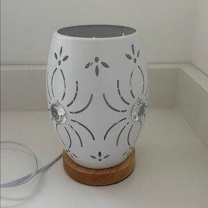 🌸NEW White  Electric night 💡 Light.